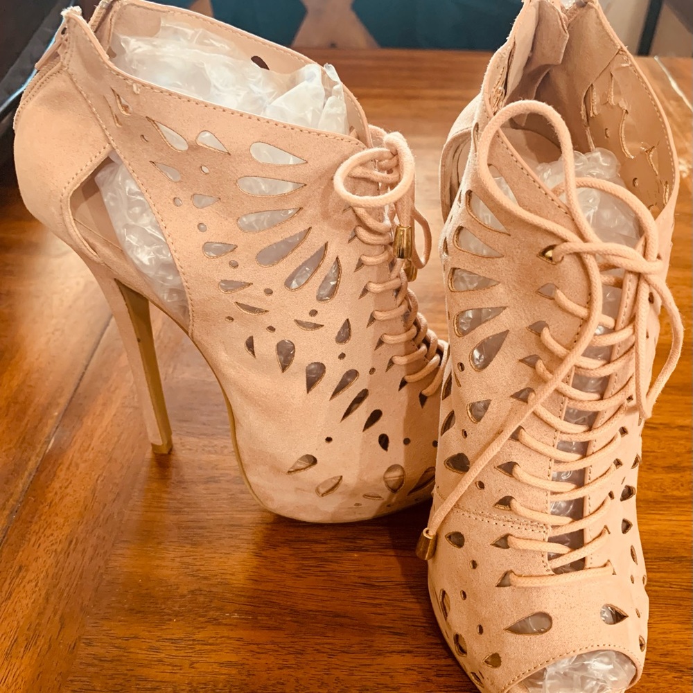 WILD DIVA  pink lounge platform sandal lace up